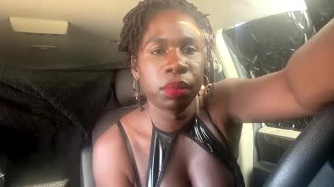 Snapshot of tspleasure chatting on December 11, 7:46 pm chocolate heaven online show from December 11, 7:46 pm