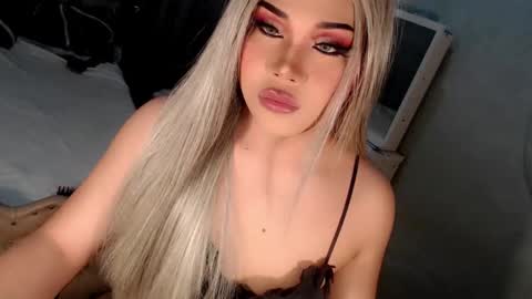 jayvie online show from October 23, 5:12 pm