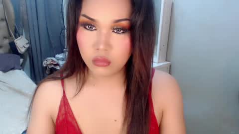 jayvie online show from May 3, 3:07 pm
