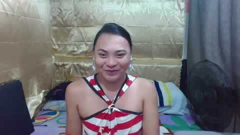 Snapshot of tssimplycutiets chatting on August 5, 10:18 am Kirei online show from August 5, 10:18 am
