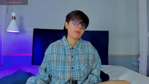 Maru online show from November 4, 1:43 pm