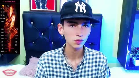 ttimy online show from February 25, 9:13 pm