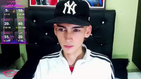 ttimy online show from March 8, 11:49 pm