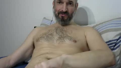 Snapshot of tu_bomberono chatting on February 15, 5:39 pm tu_bomberono online show from February 15, 5:39 pm