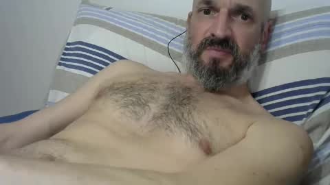 Snapshot of tu_bomberono chatting on March 8, 9:18 pm tu_bomberono online show from March 8, 9:18 pm