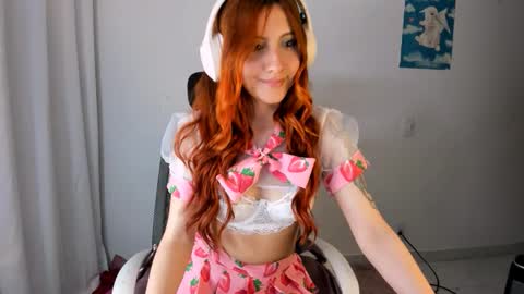 Snapshot of tu_dulcetentacion_ chatting on November 8, 3:50 am ANGELICA online show from November 8, 3:50 am