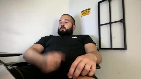 Snapshot of tuamante000 chatting on April 13, 3:28 pm Stimulation make me Cum in Public or in Pvt online show from April 13, 3:28 pm