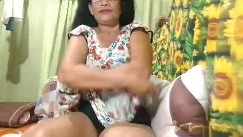 Mae online show from July 16, 11:00 pm