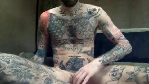 Snapshot of tuhands chatting on February 12, 3:05 pm Tuhands online show from February 12, 3:05 pm