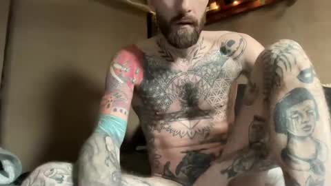 Snapshot of tuhands chatting on March 9, 7:45 am Tuhands online show from March 9, 7:45 am