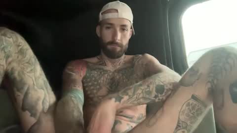 Snapshot of tuhands chatting on October 15, 1:11 pm Tuhands online show from October 15, 1:11 pm