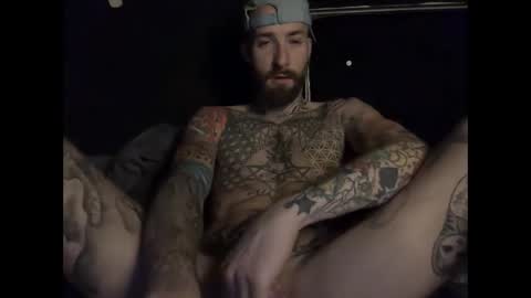 Snapshot of tuhands chatting on January 16, 8:18 am Tuhands online show from January 16, 8:18 am