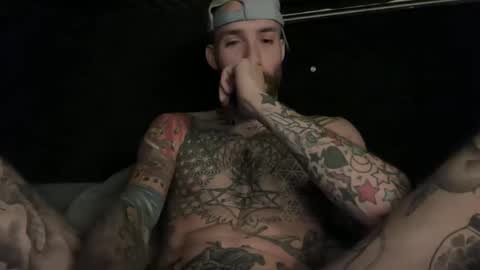 Snapshot of tuhands chatting on January 18, 4:55 pm Tuhands online show from January 18, 4:55 pm