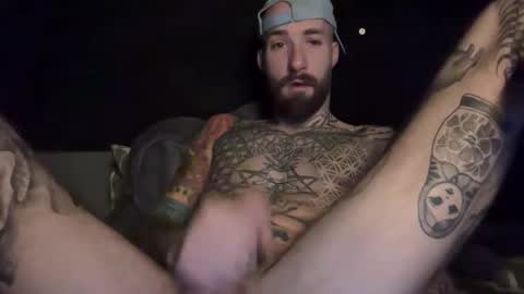 Snapshot of tuhands chatting on February 10, 8:07 am Tuhands online show from February 10, 8:07 am