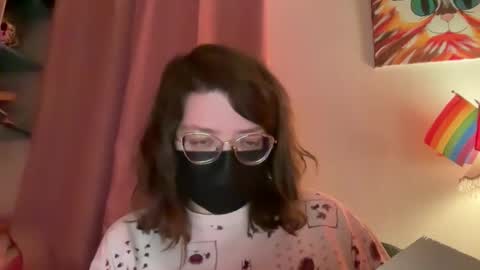 Snapshot of tulipisnotaperson chatting on February 1, 5:17 am Tulip online show from February 1, 5:17 am