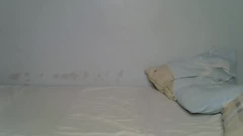 slimthick online show from March 16, 9:30 pm