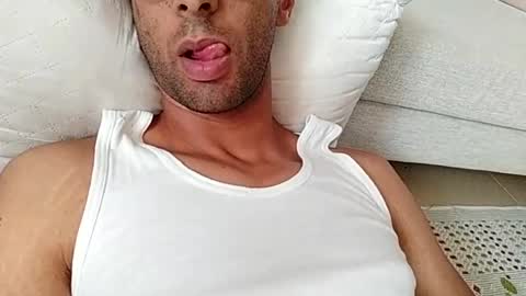 Snapshot of tunisiensexyguy chatting on July 21, 12:51 pm TunisienSexyGuy online show from July 21, 12:51 pm