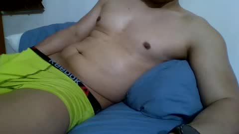 tupapi79279622 online show from January 28, 11:39 pm