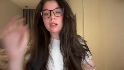 Snapshot of tutti_frutti_ chatting on June 6, 8:13 pm Ariana online show from June 6, 8:13 pm