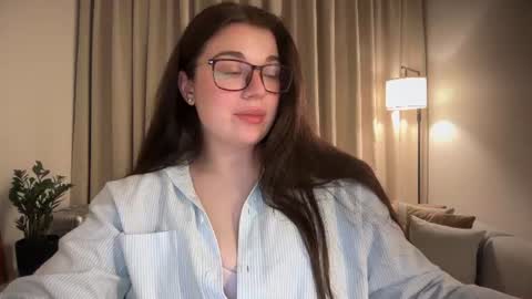 Snapshot of tutti_frutti_ chatting on August 5, 7:49 pm Ariana online show from August 5, 7:49 pm