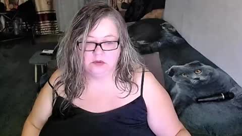 Lana online show from March 1, 9:28 pm