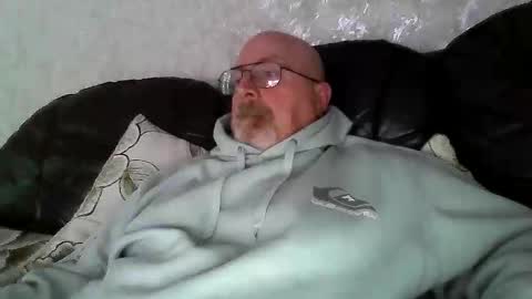 Snapshot of twatcockandballs chatting on December 9, 10:20 pm twatcockandballs online show from December 9, 10:20 pm