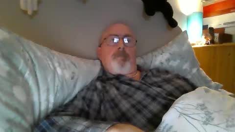 Snapshot of twatcockandballs chatting on February 16, 10:43 pm twatcockandballs online show from February 16, 10:43 pm