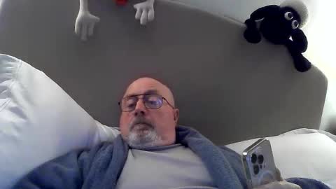 Snapshot of twatcockandballs chatting on April 5, 1:36 am twatcockandballs online show from April 5, 1:36 am