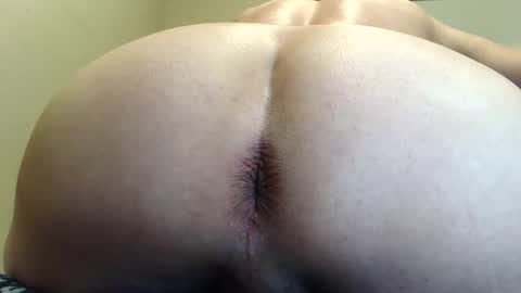 Snapshot of twayne29x chatting on March 5, 5:47 am twayne29x online show from March 5, 5:47 am