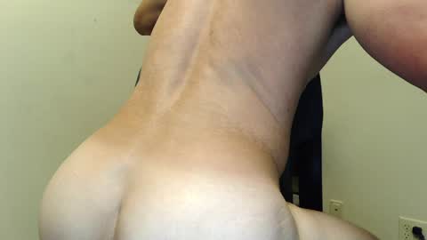 Snapshot of twayne29x chatting on April 13, 1:16 pm twayne29x online show from April 13, 1:16 pm