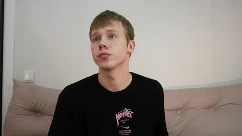 Angus online show from November 16, 7:19 pm