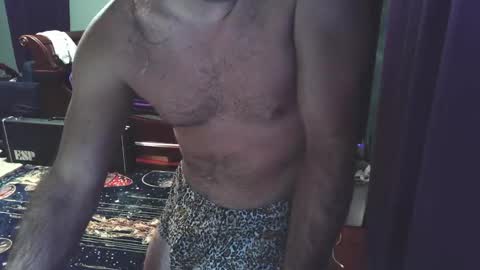 twerkyballs online show from September 9, 10:15 am