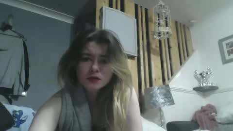 Snapshot of twice_my_age chatting on March 18, 11:30 pm twice my age online show from March 18, 11:30 pm