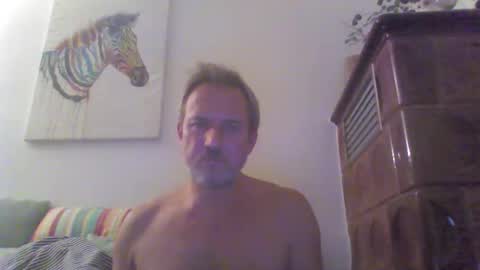 Snapshot of twiga72 chatting on December 1, 6:02 pm twiga72 online show from December 1, 6:02 pm