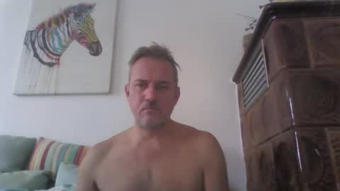 Snapshot of twiga72 chatting on January 12, 11:15 am twiga72 online show from January 12, 11:15 am