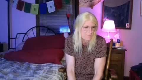Kitten online show from January 16, 1:09 am