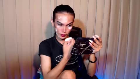 Snapshot of twink_clint chatting on May 6, 5:57 am twink_clint online show from May 6, 5:57 am