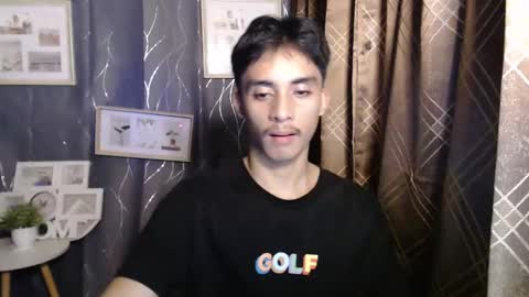 Snapshot of twink_hairyass69 chatting on March 2, 11:50 am Aladin online show from March 2, 11:50 am