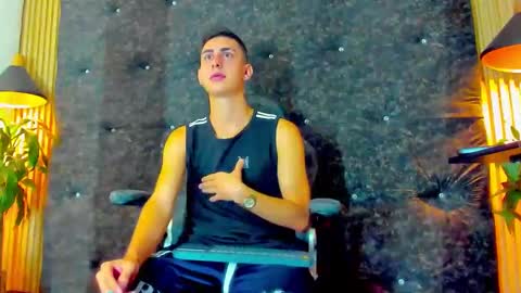 twink_scott19 online show from November 3, 9:48 pm