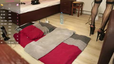 Vicky  Victor online show from December 4, 3:05 am