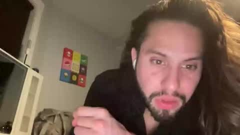 Snapshot of twinkboychulo chatting on April 4, 10:02 am twinkboychulo online show from April 4, 10:02 am