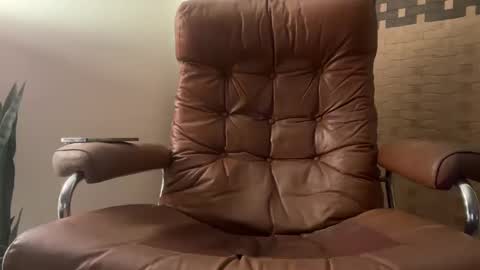 Snapshot of twinkie_lad117 chatting on October 13, 9:09 am twinkie_lad117 online show from October 13, 9:09 am