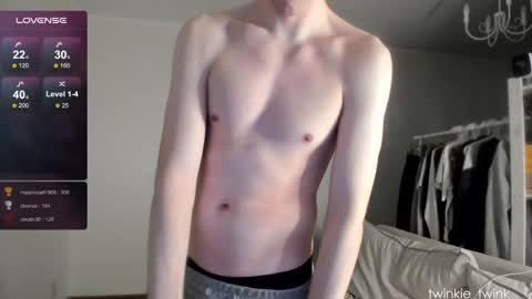Snapshot of twinkie_twink chatting on January 19, 3:50 am Andy online show from January 19, 3:50 am