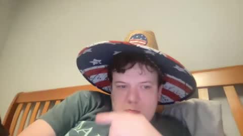 Snapshot of twinkmikexxx12 chatting on July 6, 9:39 pm mike online show from July 6, 9:39 pm