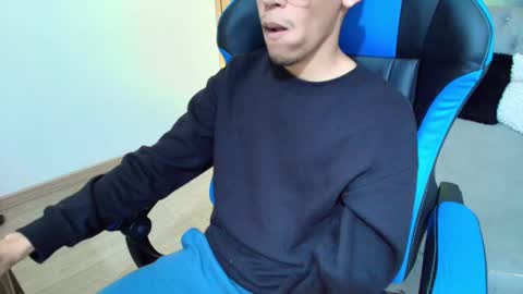 Snapshot of twinks08 chatting on February 9, 8:34 pm twinks08 online show from February 9, 8:34 pm