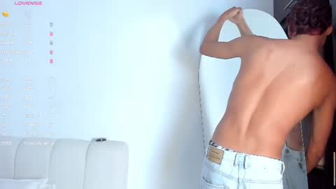 twinksboys_23 online show from June 20, 1:58 pm