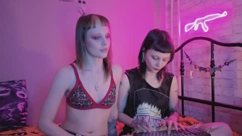 Sin and Skin online show from March 25, 5:41 pm