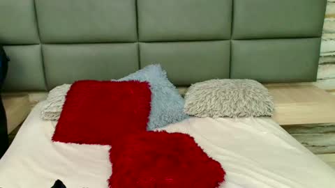 Snapshot of twinslovers_ chatting on November 3, 11:15 pm twinslovers_ online show from November 3, 11:15 pm