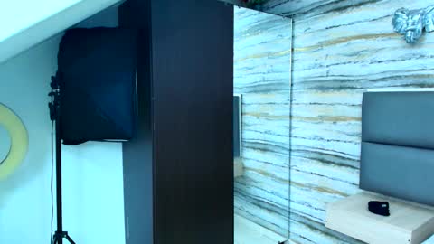 Snapshot of twinslovers_ chatting on November 8, 2:45 am twinslovers_ online show from November 8, 2:45 am