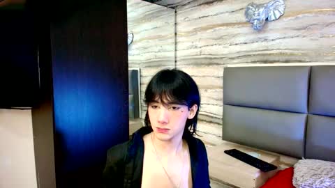 Snapshot of twinslovers_ chatting on November 9, 1:48 am twinslovers_ online show from November 9, 1:48 am